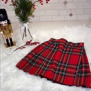 NWOT PLAID SKIRT SCOTTISH IRISH KILT STYLE